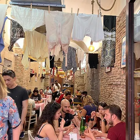 San Gennaro In Porta 4*