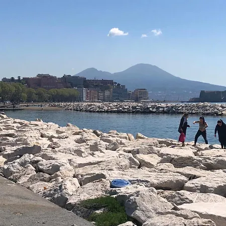 ベッド・アンド・ブレックファスト San Gennaro In Porta ナポリ