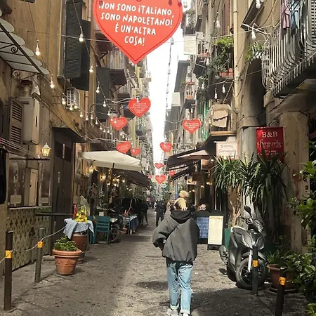 San Gennaro In Porta Oda ve Kahvaltı Napoli