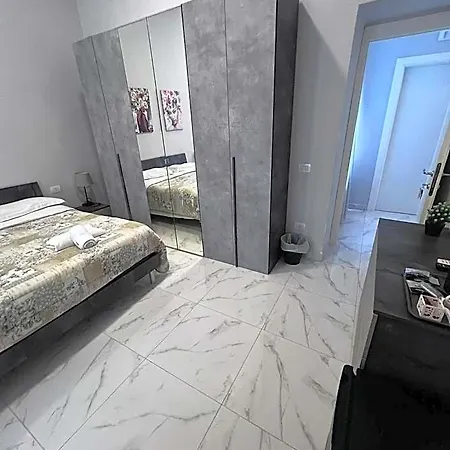 Bed & Breakfast San Gennaro In Porta 4*