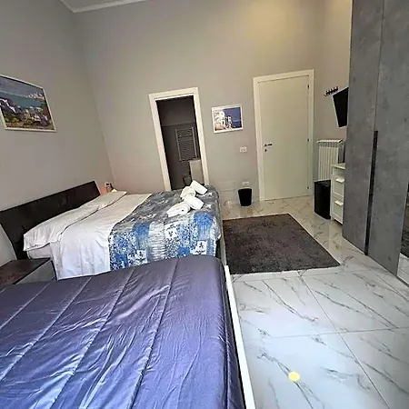 Bed & Breakfast San Gennaro In Porta Naples